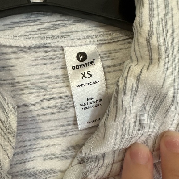 ❤️‍🔥2/$20❤️‍🔥Athletic Zip Up Size XS 90 Degree by Reflex - Picture 3 of 7